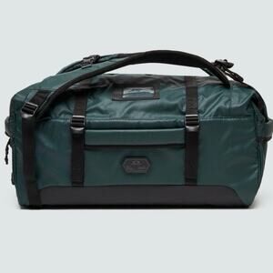 NEW Oakley Road Trip RC 50L Duffle Bag Hunter Green Travel Backpack Convertible